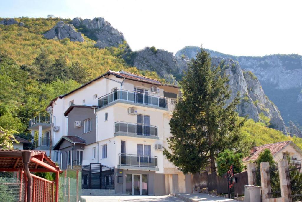 Раде 3-Враца Vratsa Exterior photo